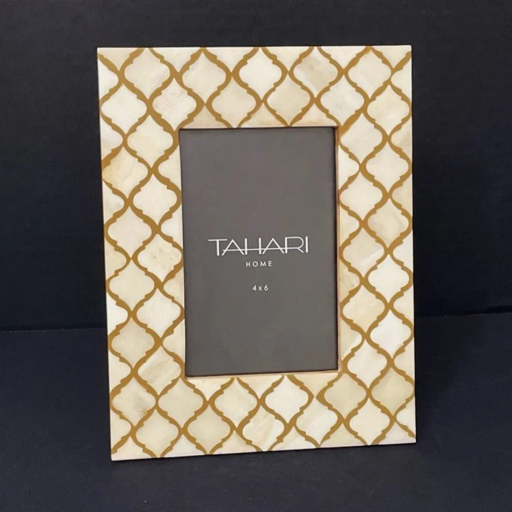 Tahari Home Frame. Moroccan Trellis Ivory Beige‎ Holds 4 x 6 Photo Easel Back